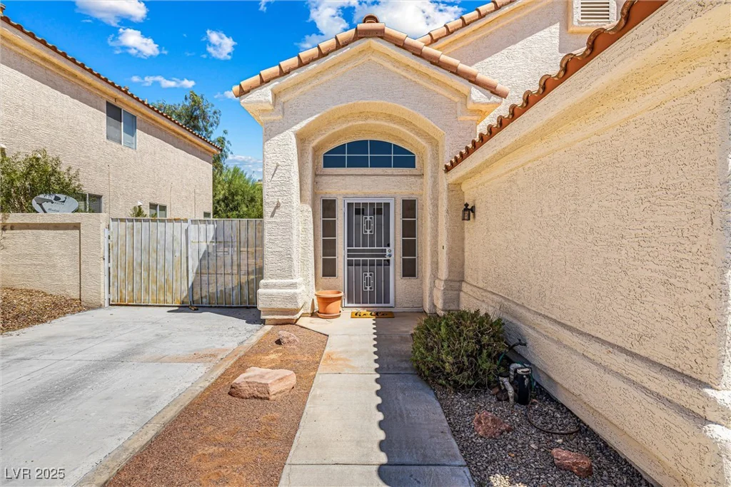 8304 Classic Villa, Las Vegas, NV 89128