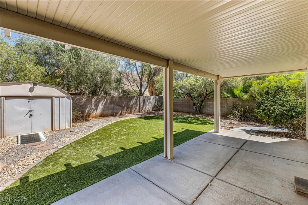 8304 Classic Villa, Las Vegas, NV 89128