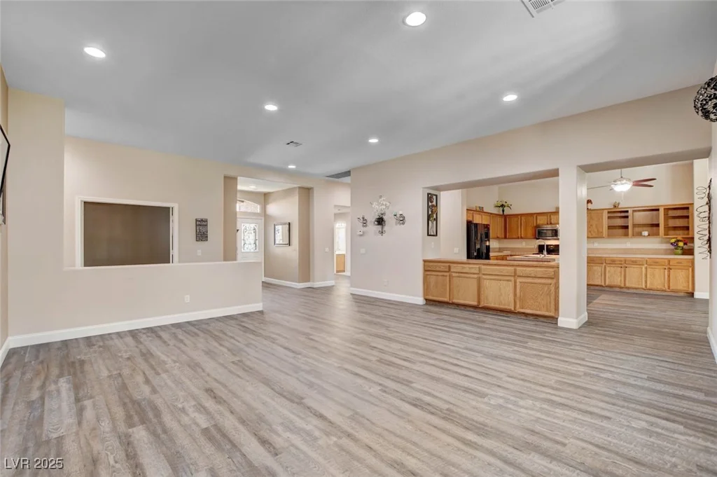 8309 Spanish Meadows, Las Vegas, NV 89131