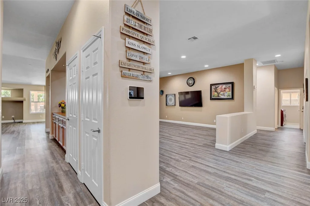 8309 Spanish Meadows, Las Vegas, NV 89131