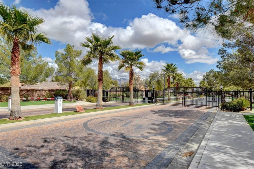 8309 Spanish Meadows, Las Vegas, NV 89131