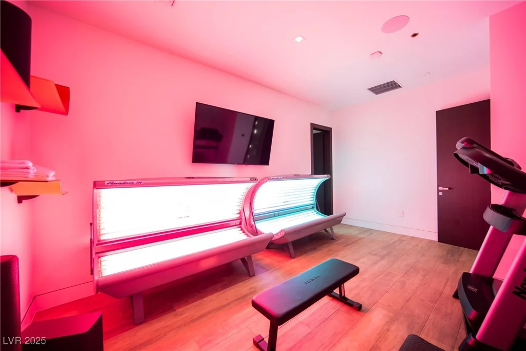 7815 La Madre, Las Vegas, NV 89149