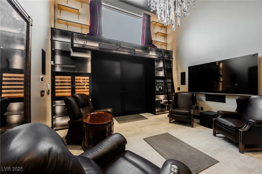 7815 La Madre, Las Vegas, NV 89149