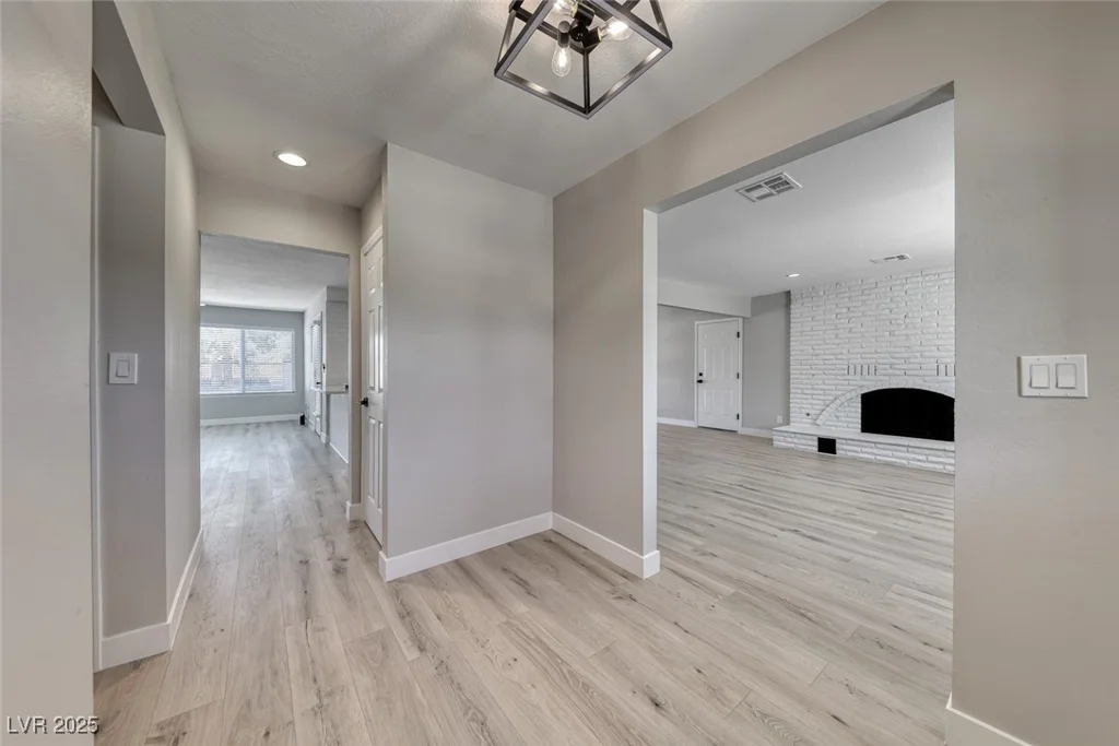 360 Kimberly, Henderson, NV 89015
