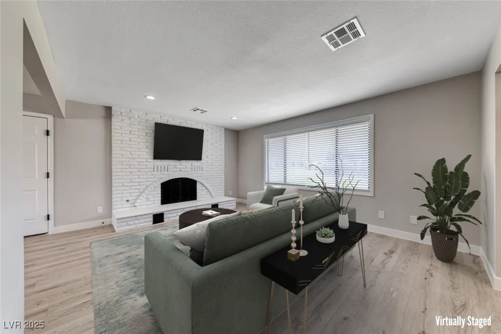 360 Kimberly, Henderson, NV 89015