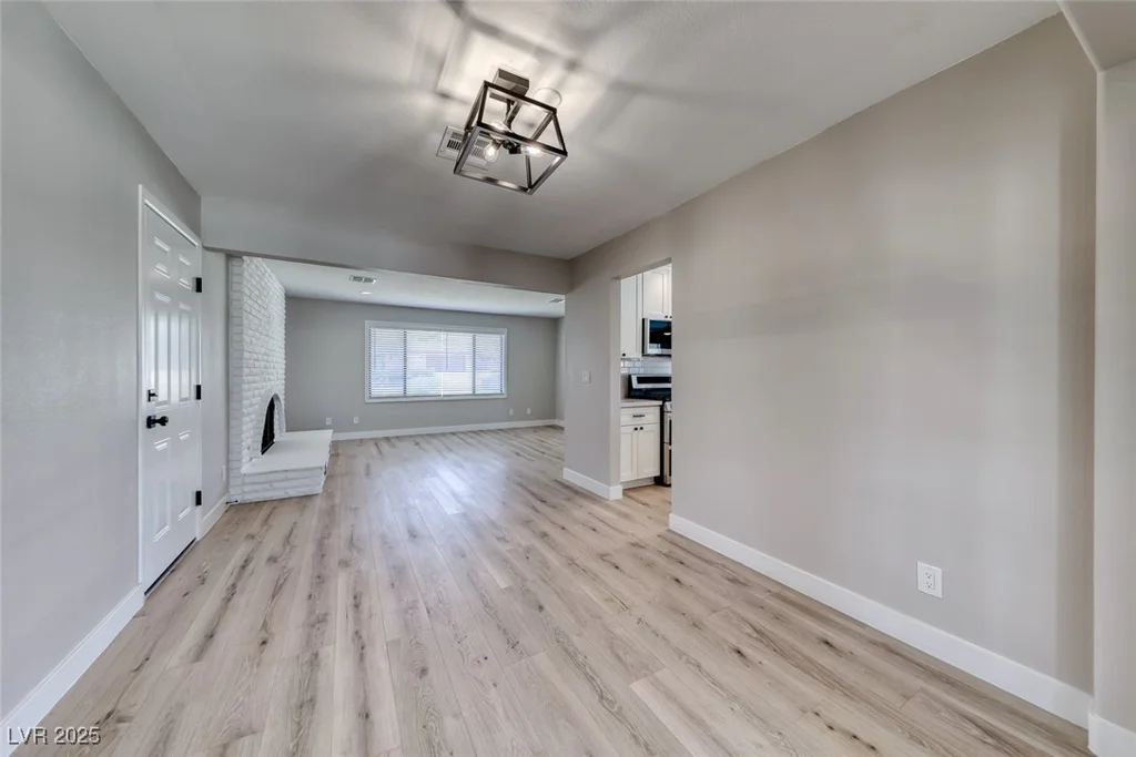360 Kimberly, Henderson, NV 89015