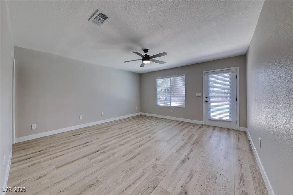 360 Kimberly, Henderson, NV 89015