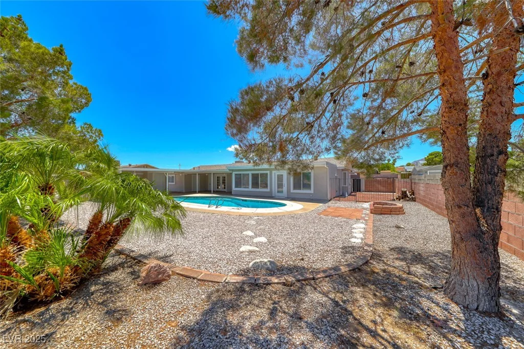 360 Kimberly, Henderson, NV 89015