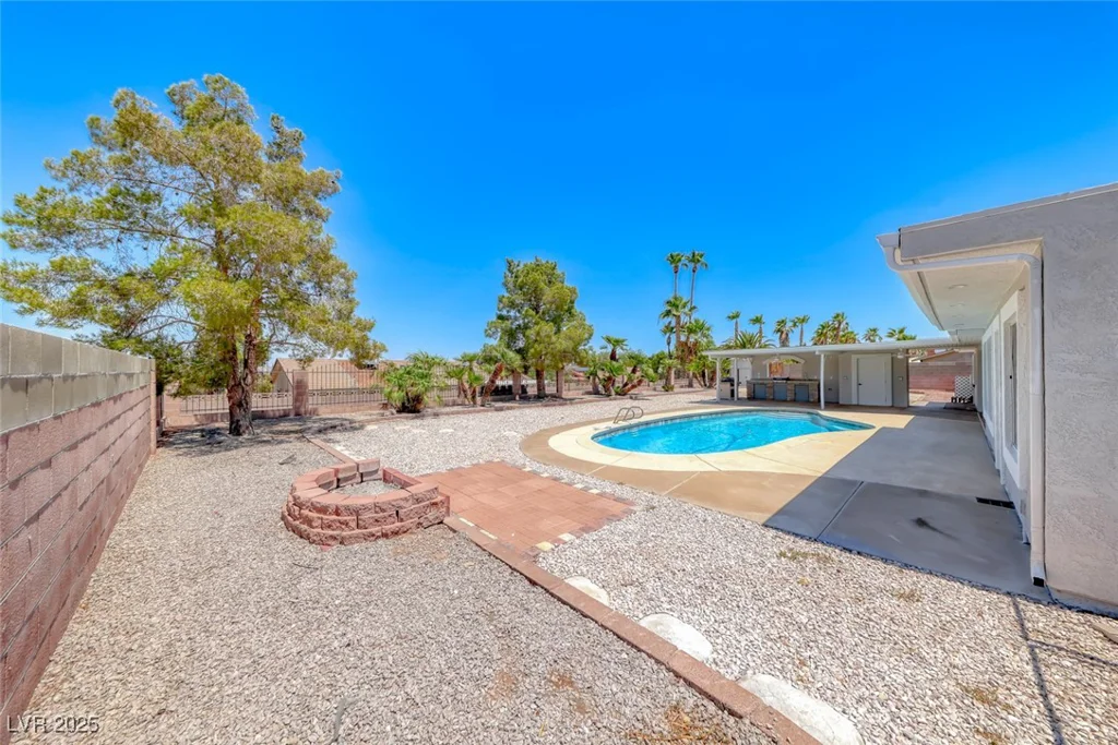 360 Kimberly, Henderson, NV 89015