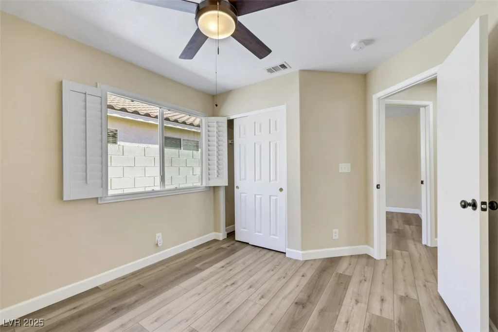 6035 Shadow Oak, North Las Vegas, NV 89031