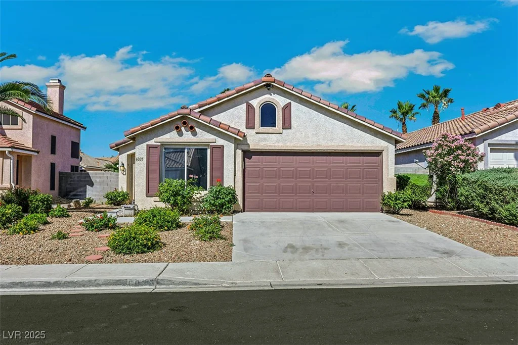 6035 Shadow Oak, North Las Vegas, NV 89031