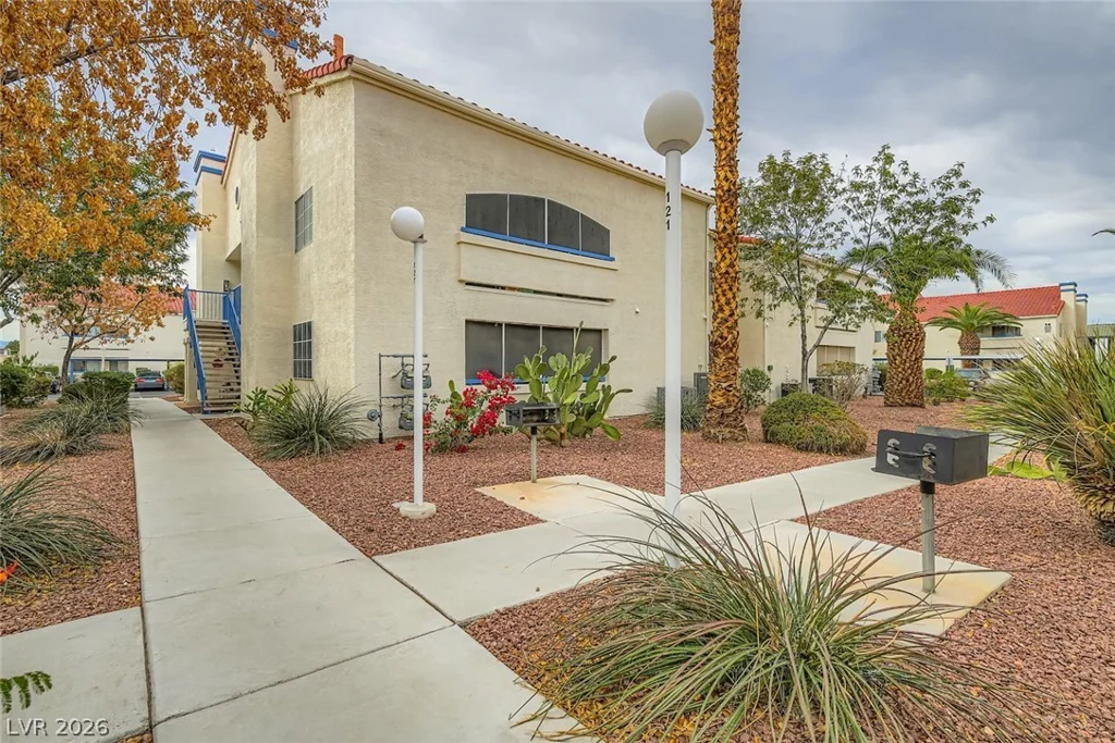 2725 Nellis, Las Vegas, NV 89121