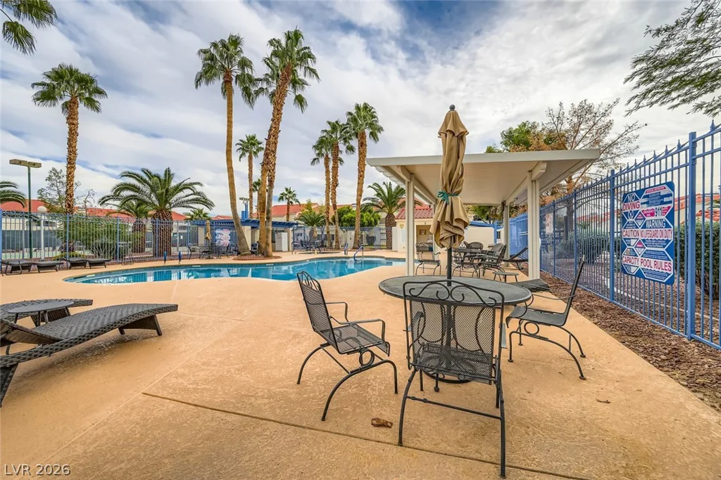 2725 Nellis, Las Vegas, NV 89121