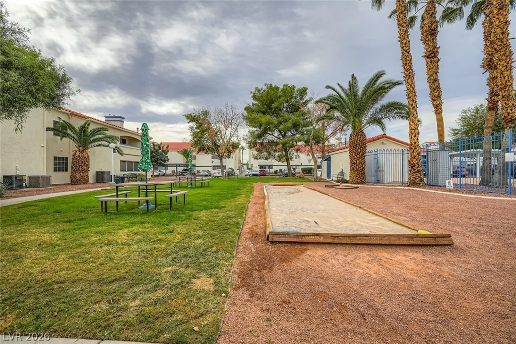2725 Nellis, Las Vegas, NV 89121