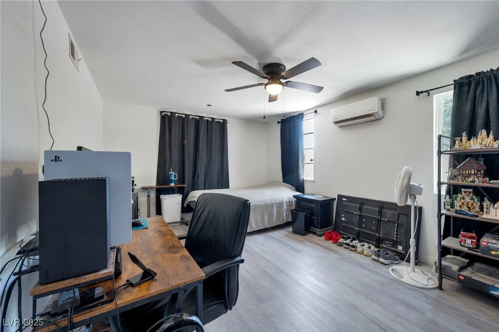 2314 Bledsoe, Las Vegas, NV 89156