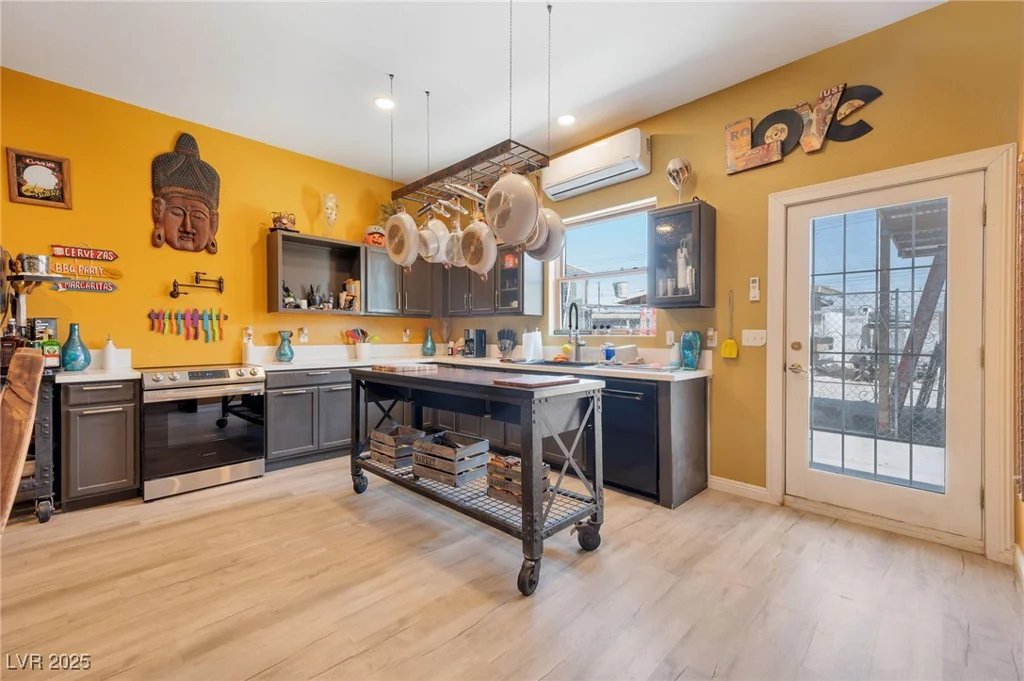 2314 Bledsoe, Las Vegas, NV 89156