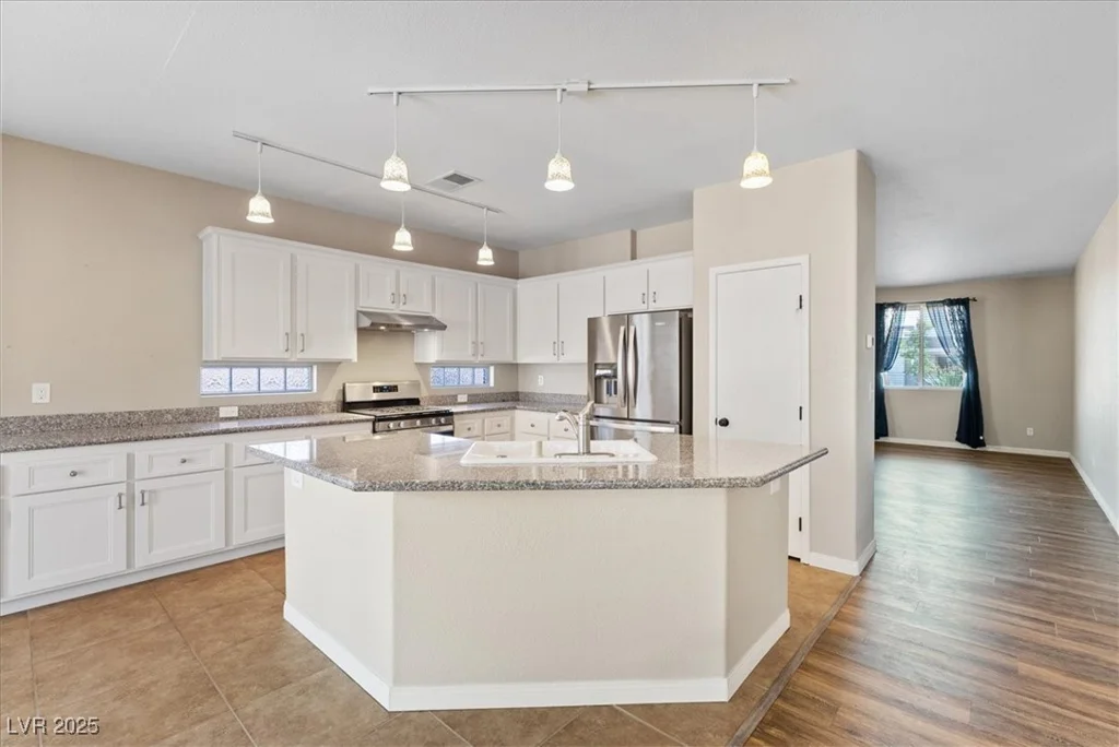 51 Green Hills, Henderson, NV 89012
