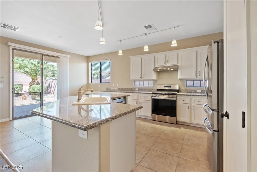 51 Green Hills, Henderson, NV 89012