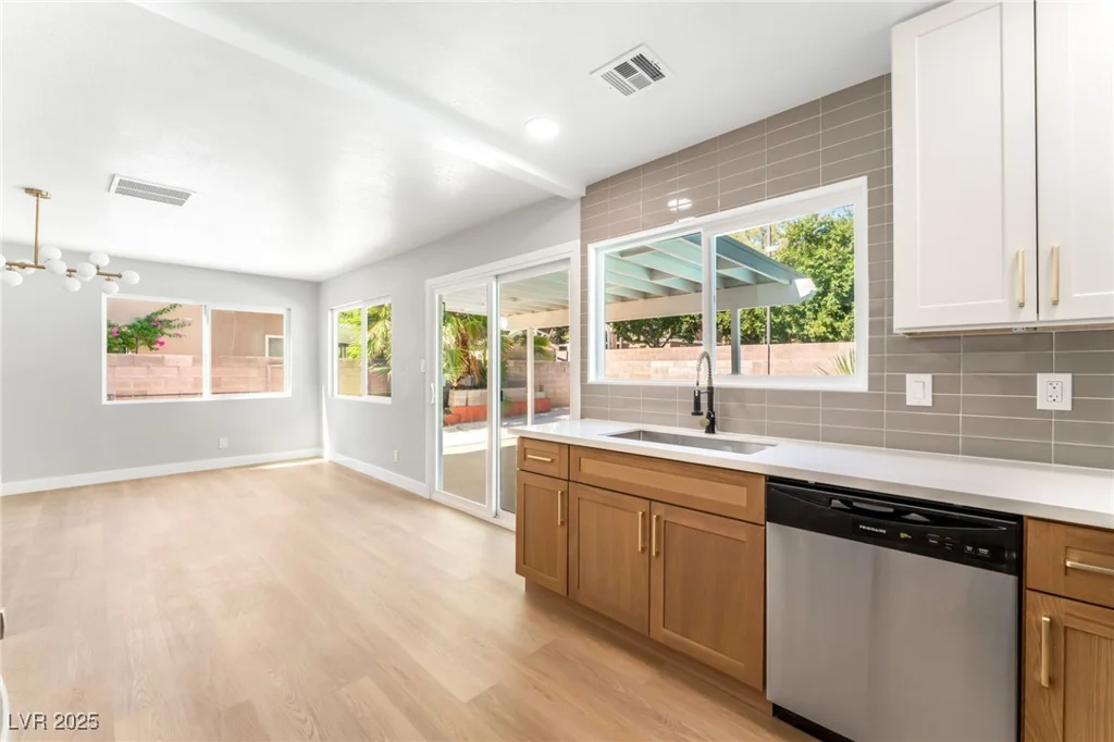 2793 Artic, Las Vegas, NV 89121