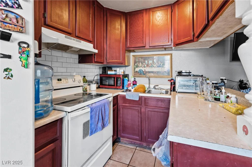 2513 Salt Lake, North Las Vegas, NV 89030
