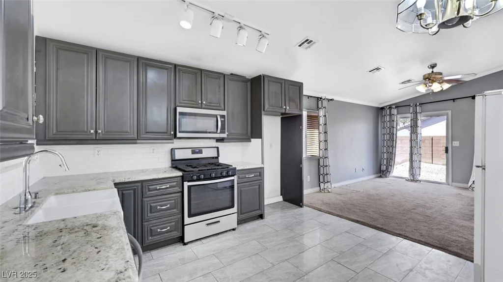 532 Shallow Mist, North Las Vegas, NV 89032