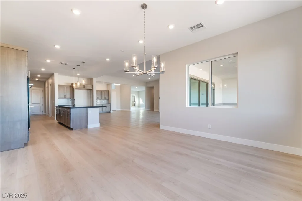 9162 Manitou Peak, Las Vegas, NV 89139