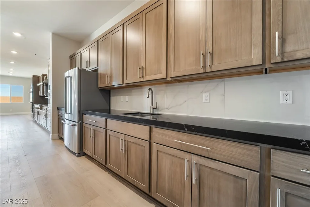9162 Manitou Peak, Las Vegas, NV 89139