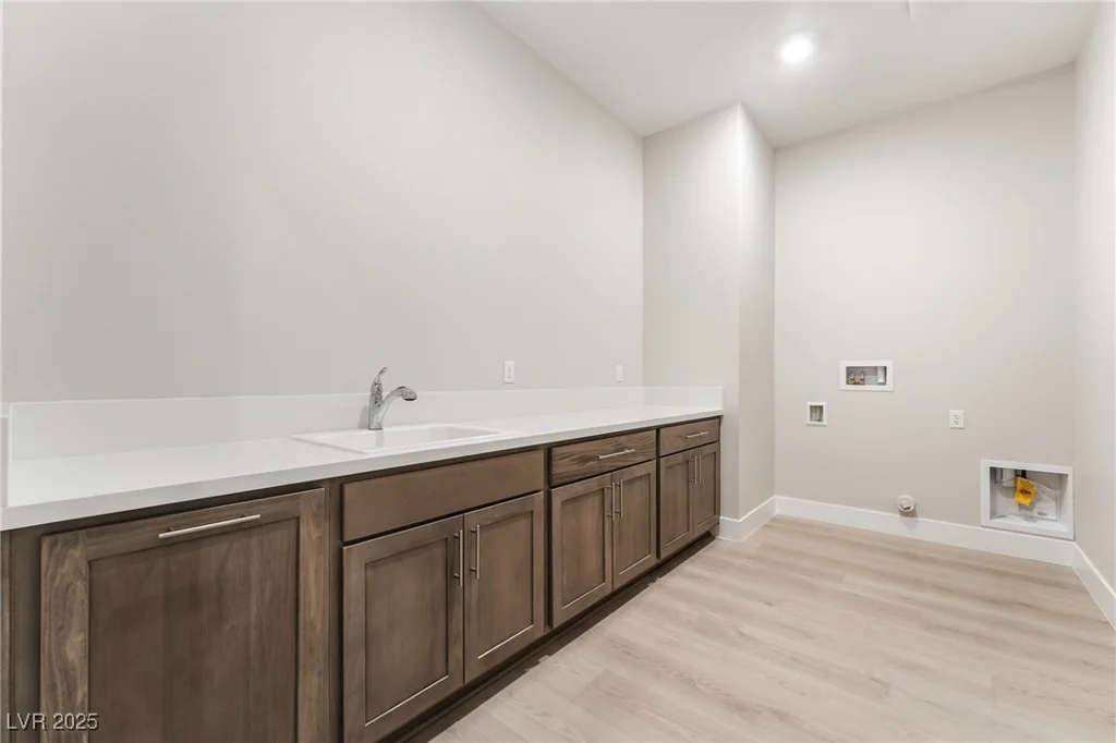9162 Manitou Peak, Las Vegas, NV 89139