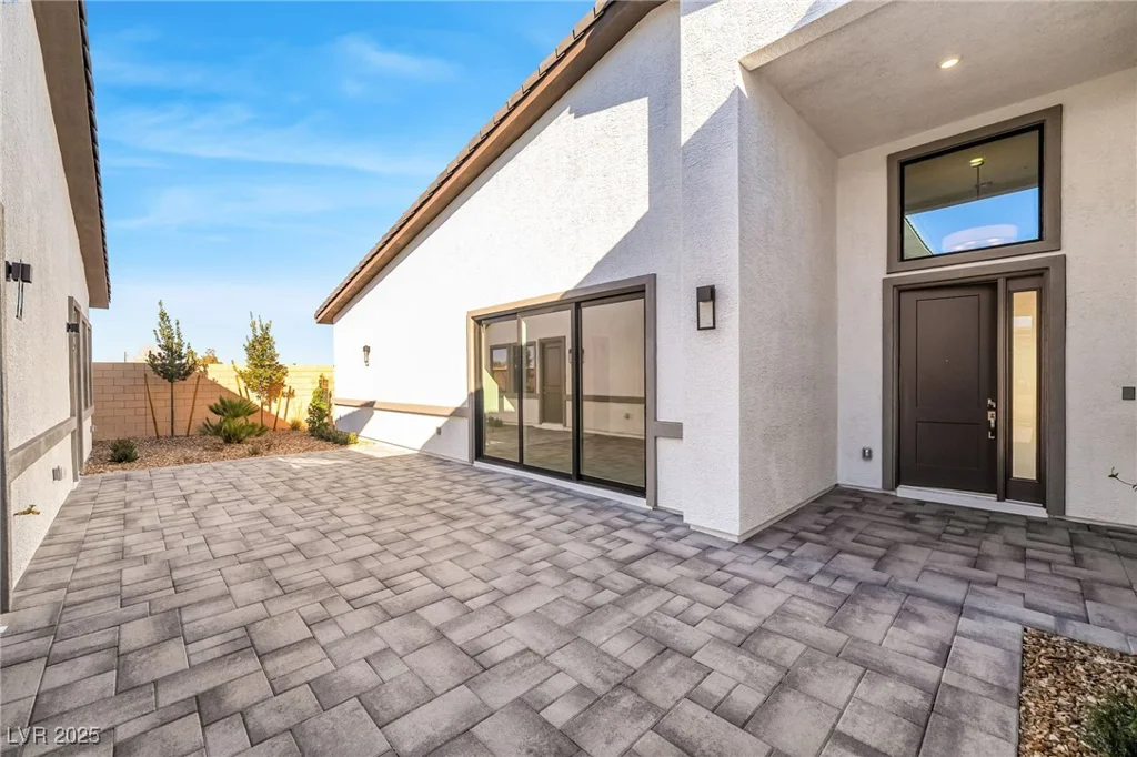 9162 Manitou Peak, Las Vegas, NV 89139