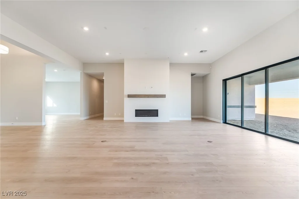 9162 Manitou Peak, Las Vegas, NV 89139