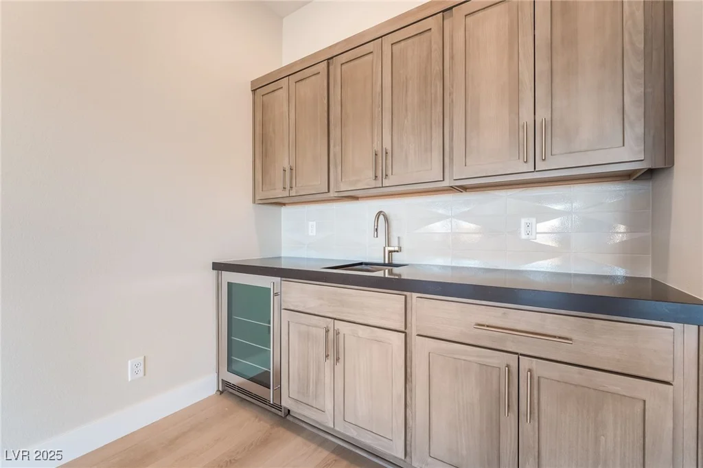 9162 Manitou Peak, Las Vegas, NV 89139