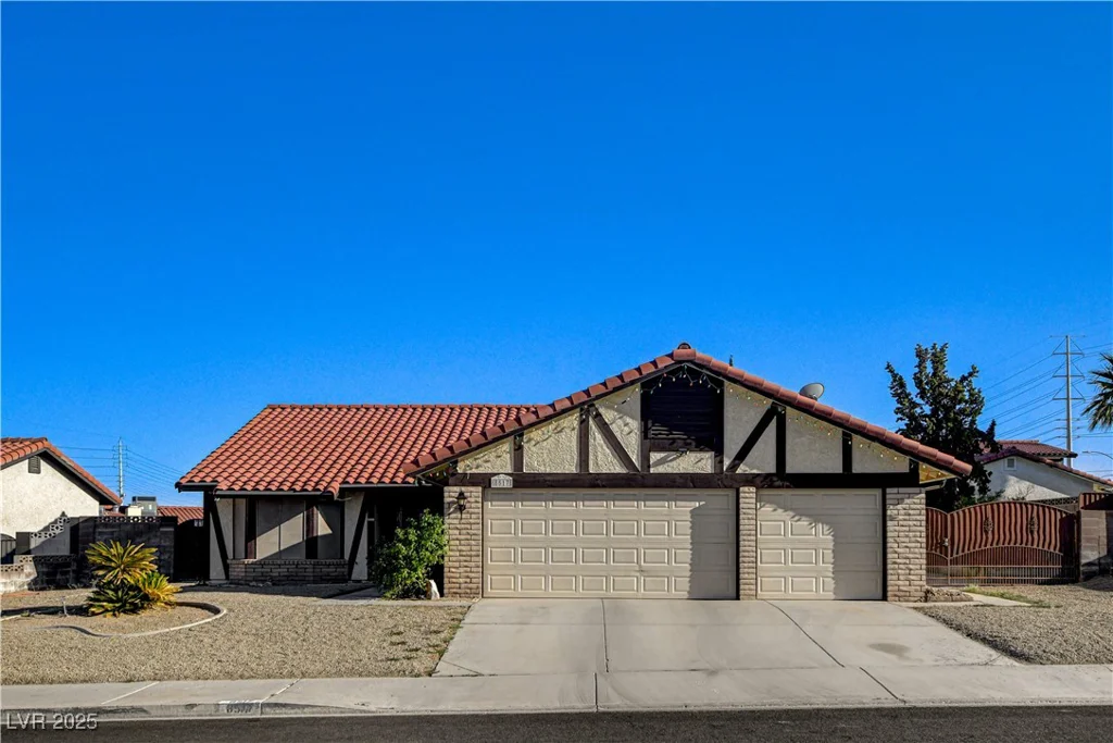 8517 Soneto, Las Vegas, NV 89117
