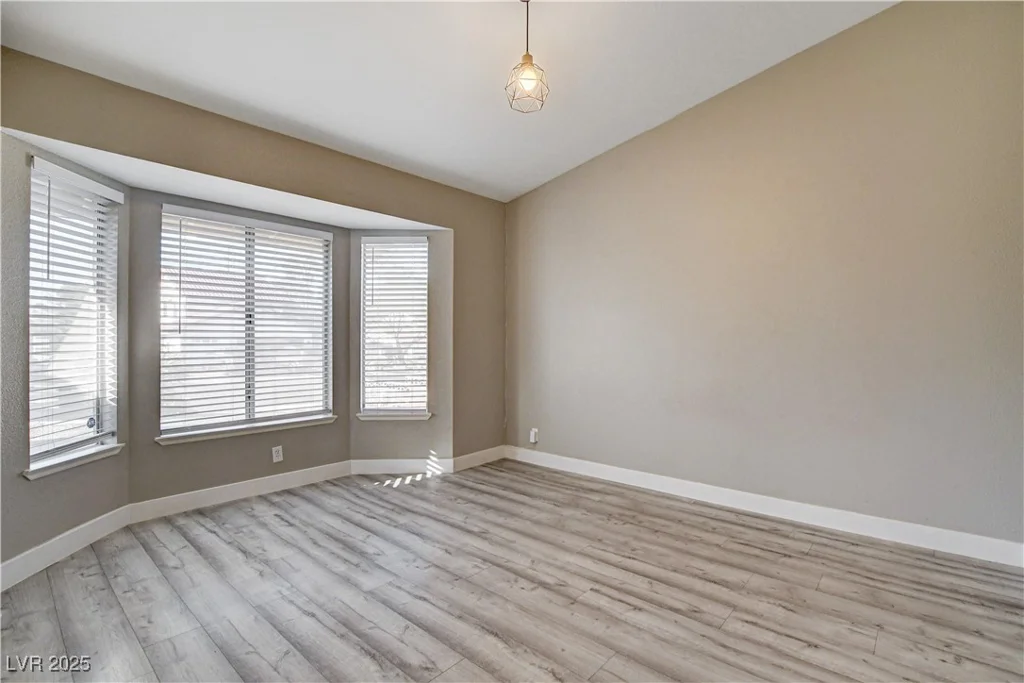 8517 Soneto, Las Vegas, NV 89117