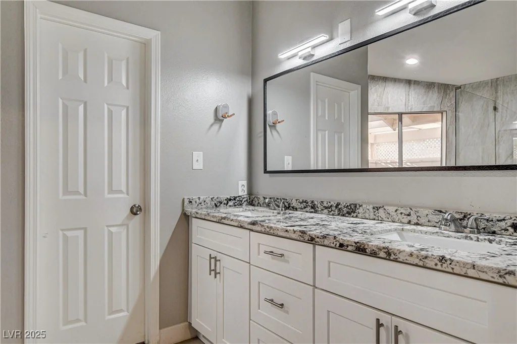 8517 Soneto, Las Vegas, NV 89117