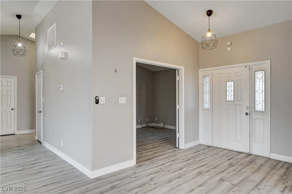 8517 Soneto, Las Vegas, NV 89117