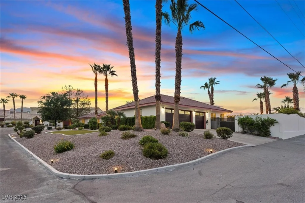 4591 Chieftain, Las Vegas, NV 89129