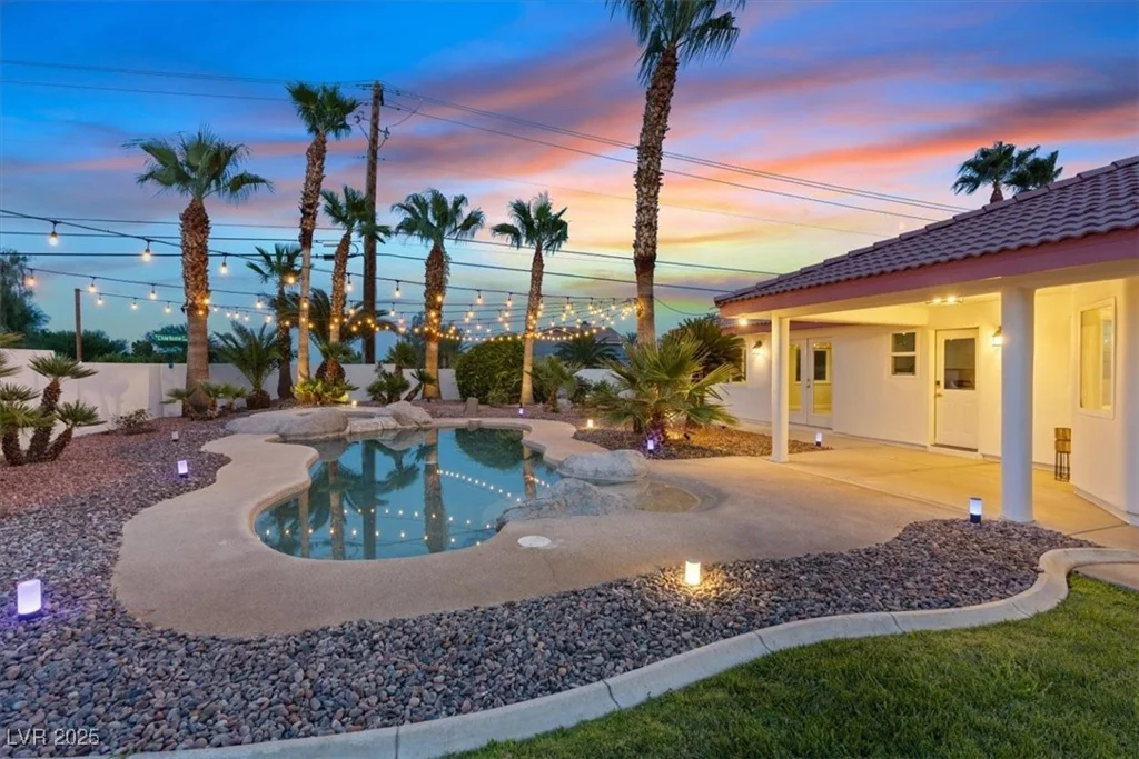 4591 Chieftain, Las Vegas, NV 89129