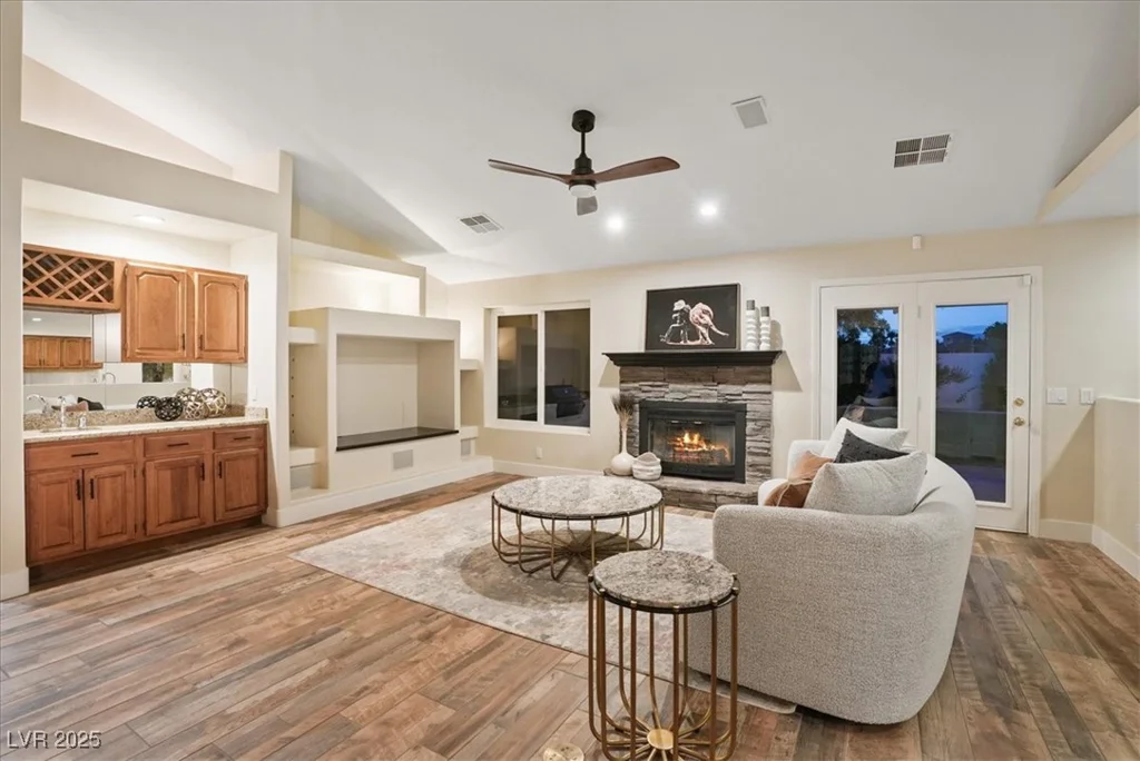 4591 Chieftain, Las Vegas, NV 89129