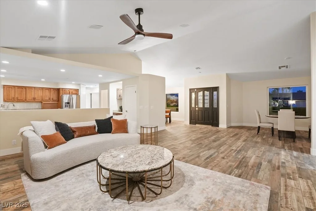 4591 Chieftain, Las Vegas, NV 89129