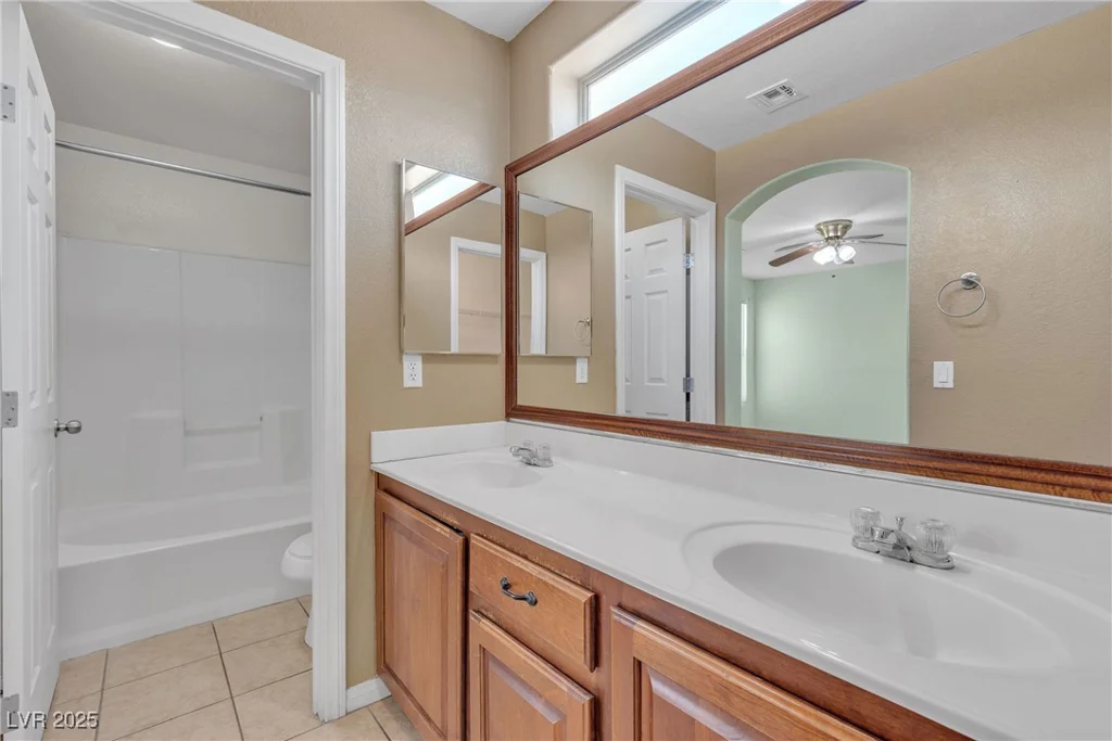 6312 Blue Twilight, Las Vegas, NV 89108