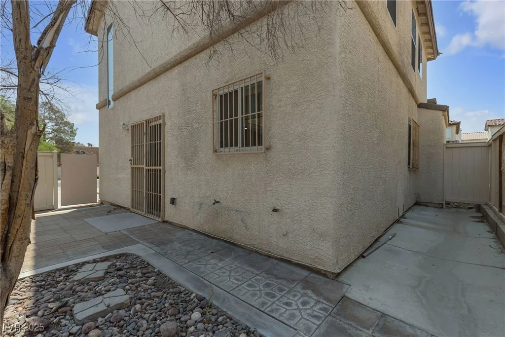 6312 Blue Twilight, Las Vegas, NV 89108