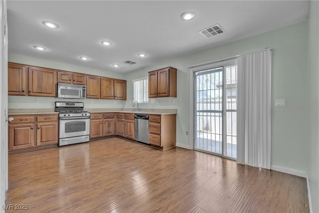 6312 Blue Twilight, Las Vegas, NV 89108
