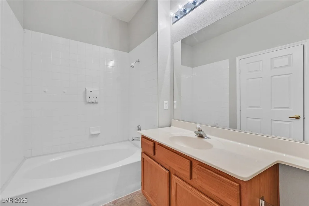 1830 Buffalo, Las Vegas, NV 89128