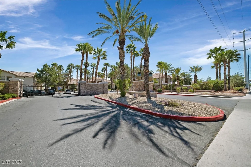 1830 Buffalo, Las Vegas, NV 89128