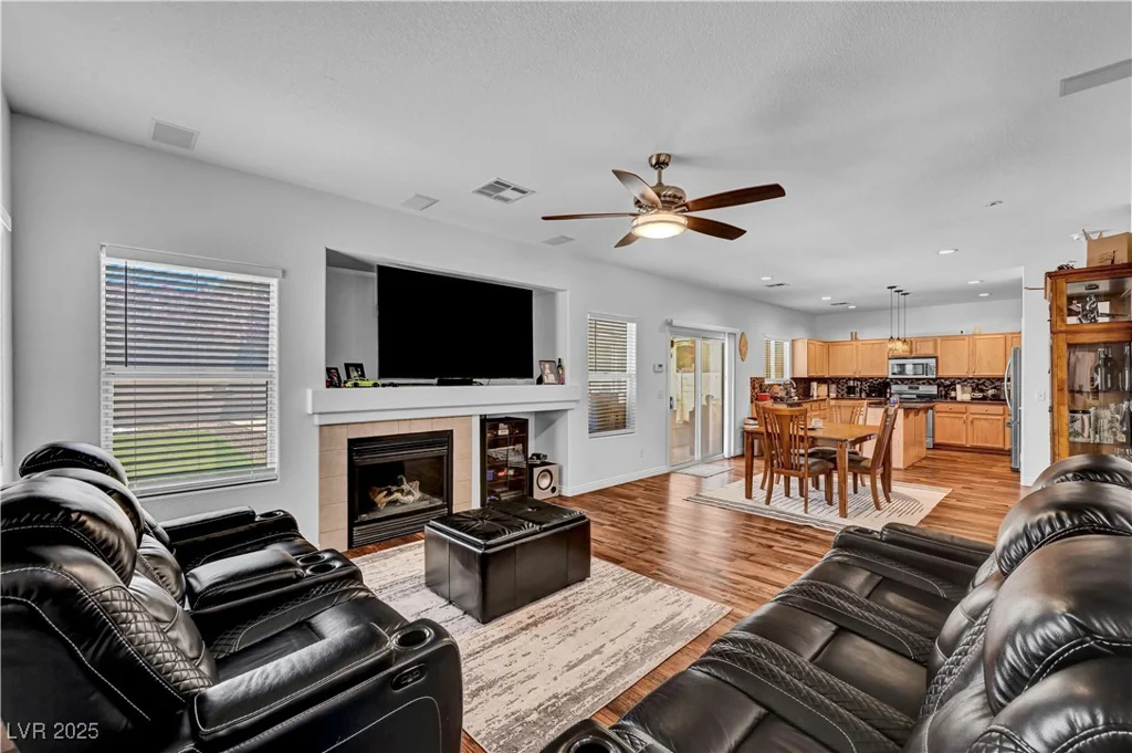 1617 Paradise Reef, North Las Vegas, NV 89031