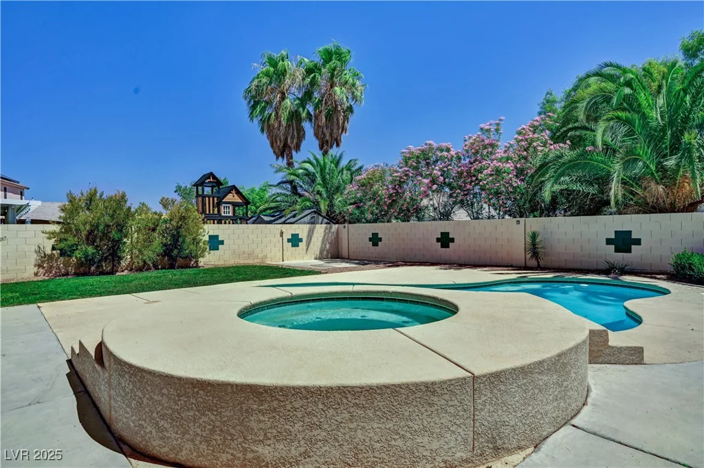 1617 Paradise Reef, North Las Vegas, NV 89031