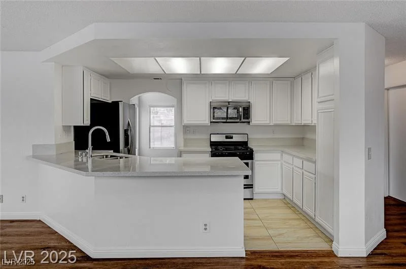 9529 Shallow Brook, Las Vegas, NV 89117