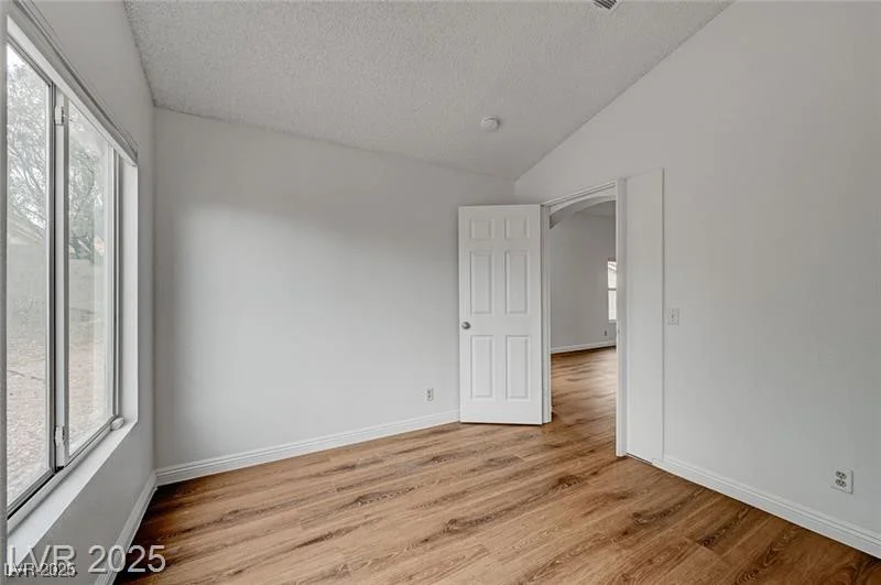 9529 Shallow Brook, Las Vegas, NV 89117