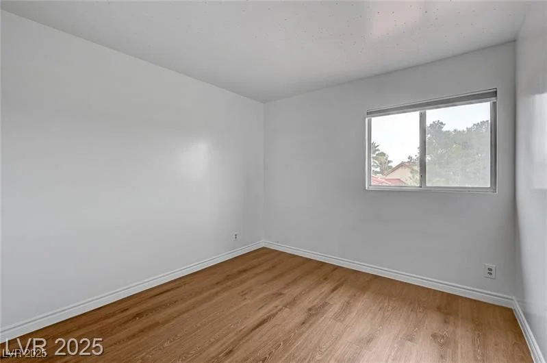 9529 Shallow Brook, Las Vegas, NV 89117