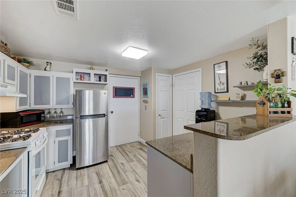 10550 Alexander, Las Vegas, NV 89129
